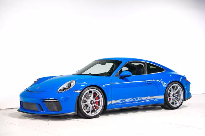 Porsche 911 GT3 Touring (991.2) painted in Voodoo Blue