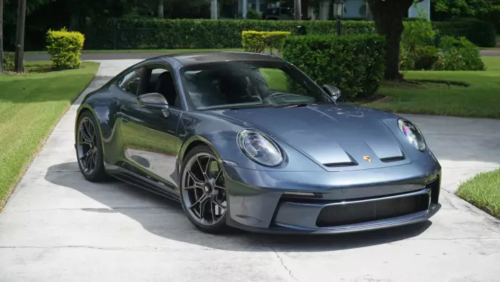 Porsche 911 GT3 Touring (992.1) painted in Yachting Blue Metallic