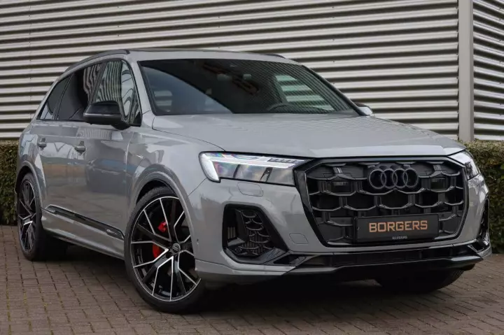 Audi Q7 (4M) painted in Nardo Grey