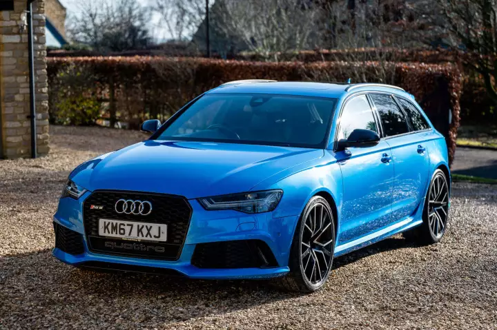 Audi RS6 Avant (C7) painted in Ara Blue