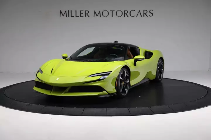 Ferrari SF90 Stradale painted in Verde Germoglio