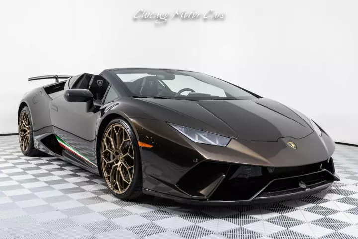 Lamborghini Huracán Performante Spyder (LP640-4) painted in Marrone Alcestis