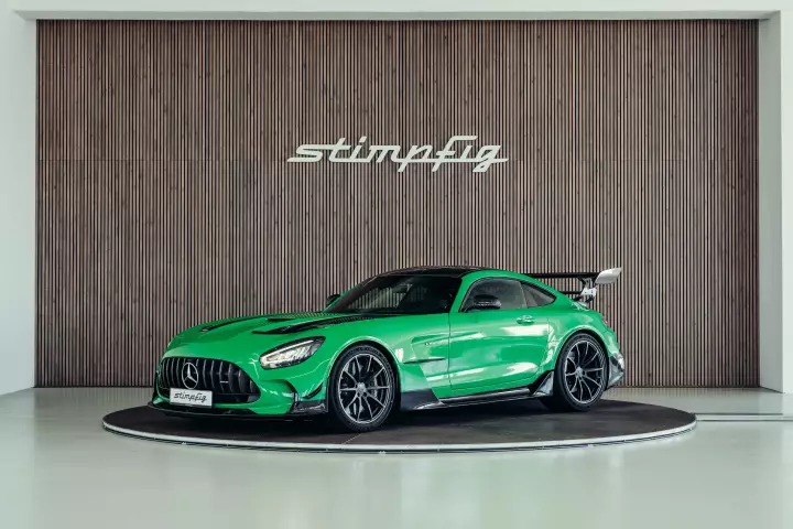Mercedes-AMG GT Black Series painted in Viper Green