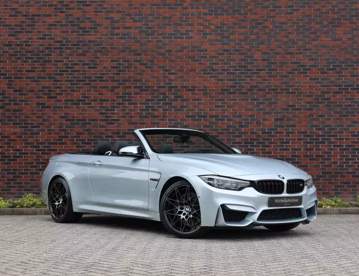 BMW M4 Convertible (F83) painted in Silverstone II