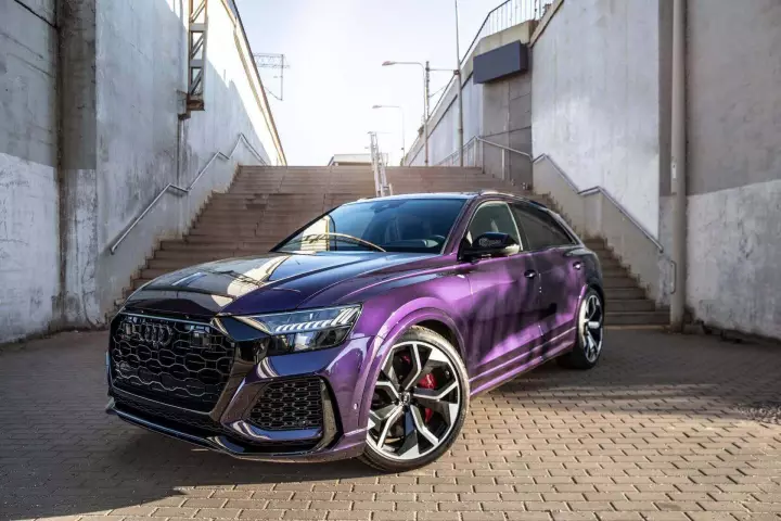 Audi RS Q8 painted in Velvet Purple