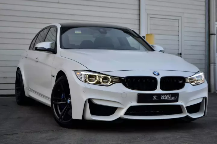 BMW M3 (F80) painted in Frozen Brilliant White