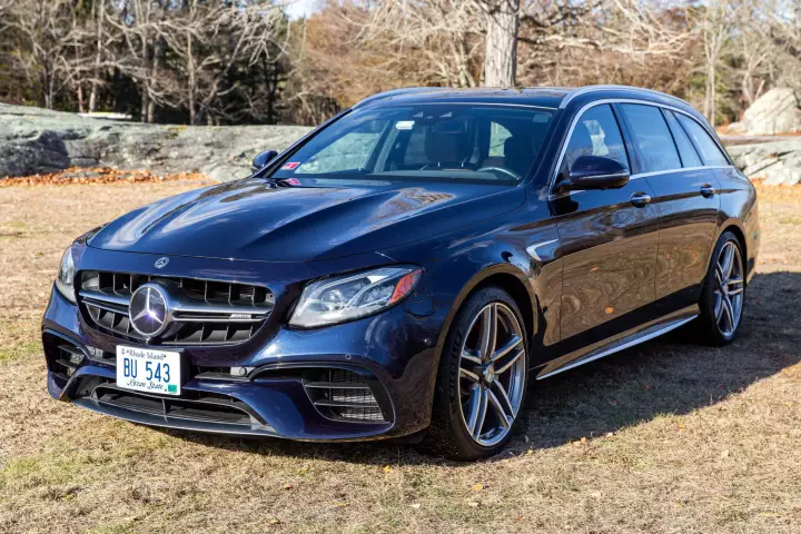 Mercedes-AMG E 63 S Wagon (W213) painted in Lunar Blue