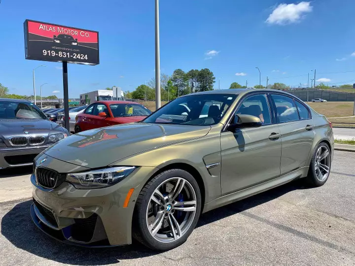 BMW M3 (F80) painted in Brass