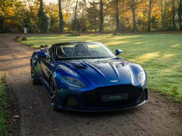 Aston Martin DBS Volante (AM7) painted in Zaffre Blue
