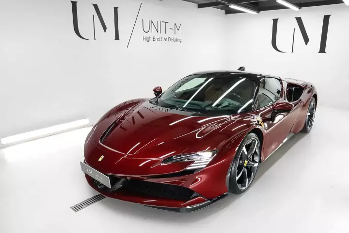Ferrari SF90 Stradale painted in Rubino Micalizzato
