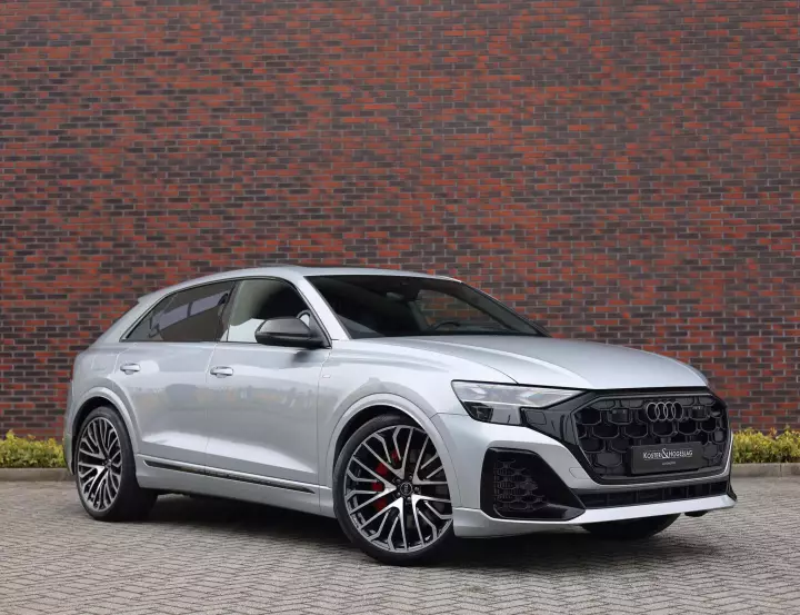 Audi Q8 painted in Satellite Silver
