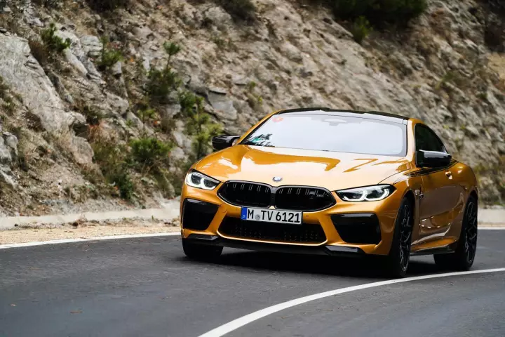 BMW M8 (F92) painted in Ceylon