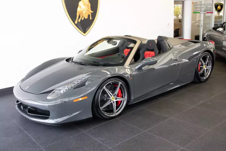 Ferrari 458 Spider painted in Grigio Scuro