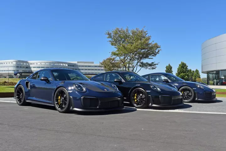 Dark Sea Blue vs Black