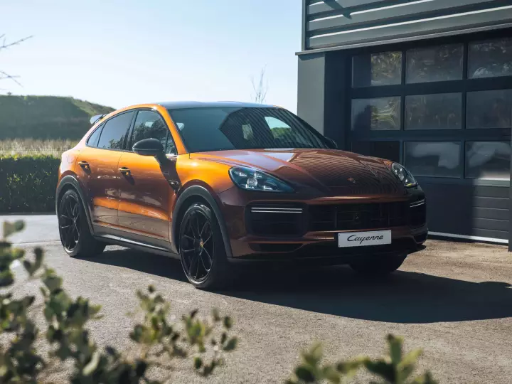 Porsche Cayenne Turbo GT (E3) painted in Ipanema Brown