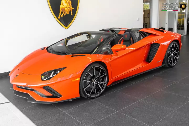 Lamborghini Aventador S Roadster (LP740-4) painted in Arancio Argos