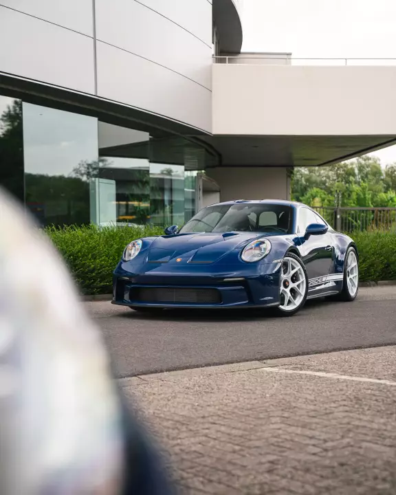 Porsche 911 S/T (992) painted in Albert Blue