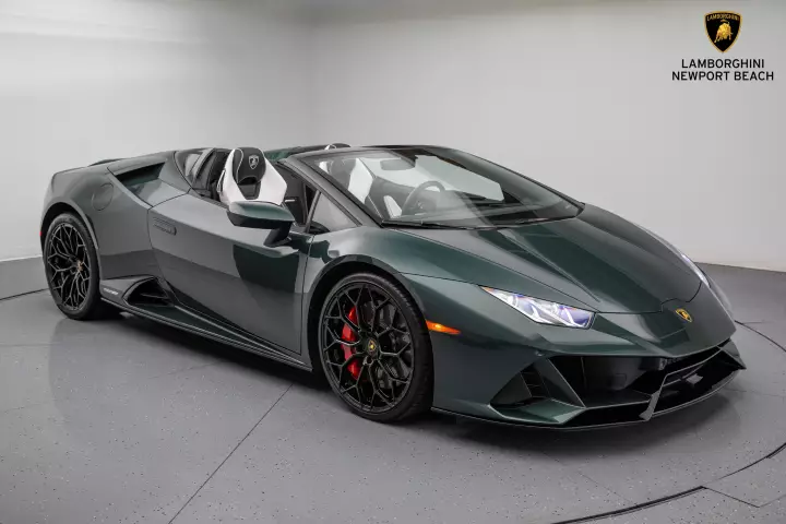 Lamborghini Huracán EVO Spyder (LP640-4) painted in Verde Lares
