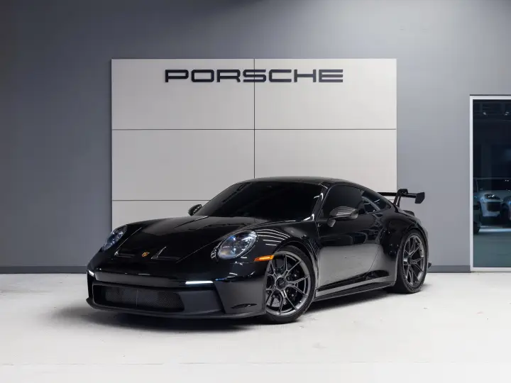 Porsche 911 GT3 (992.1) painted in Basalt Black