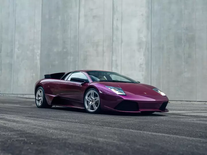 Lamborghini Murciélago (LP640-4) painted in Viola Ophelia