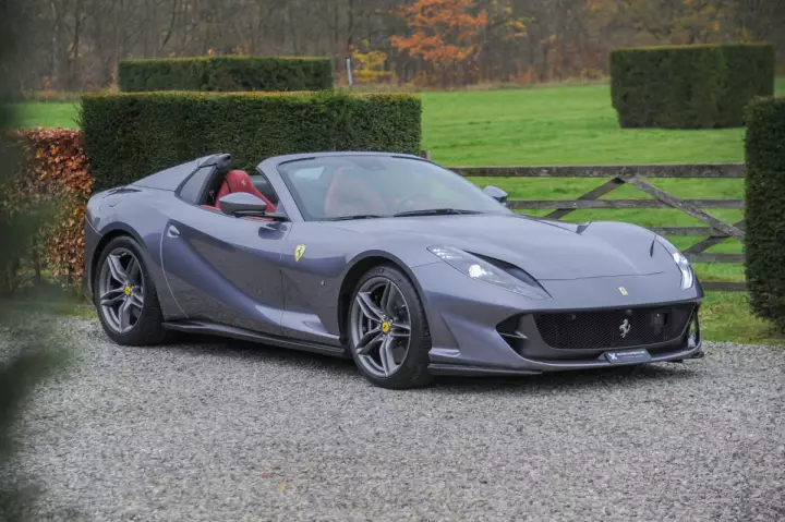 Ferrari 812 GTS painted in Grigio GTS
