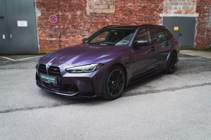 BMW M3 Touring (G81) painted in Daytona Violet