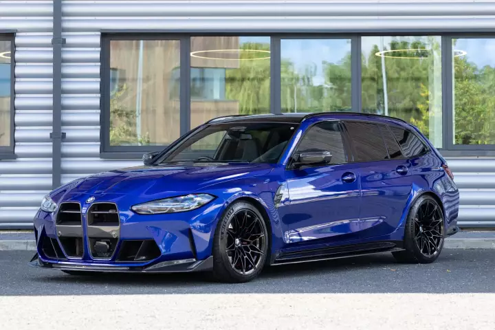 BMW M3 Touring (G81) painted in San Marino Blue