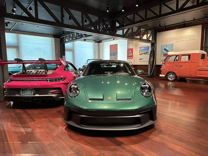 Porsche 911 GT3 (992.1) painted in Audrain Green Metallic