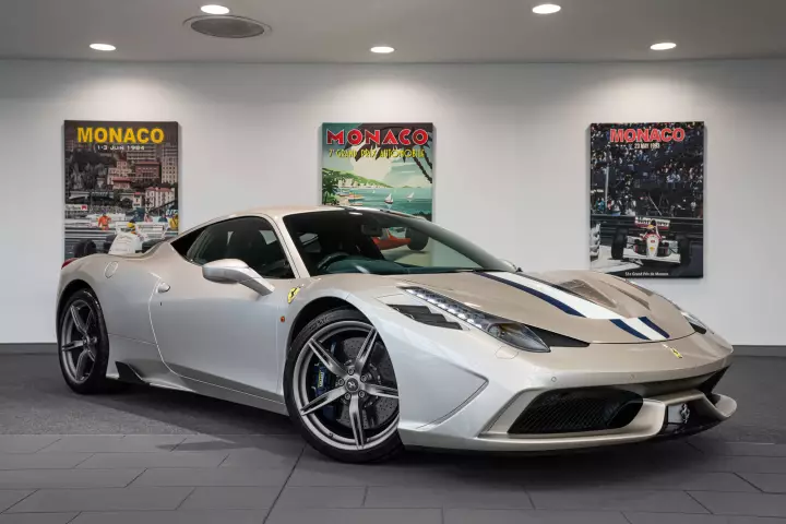 Ferrari 458 Speciale painted in Grigio Ingrid