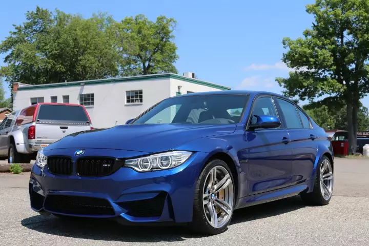 BMW M3 (F80) painted in Le Mans Blue