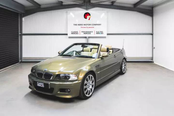 BMW M3 Convertible (E46) painted in Brass