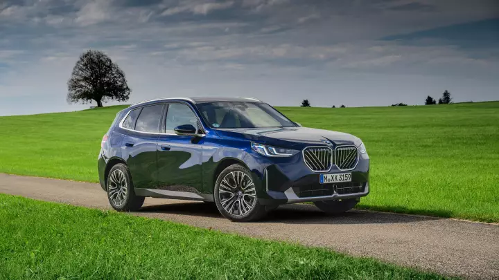 BMW X3 (G45) painted in Tanzanite Blue II