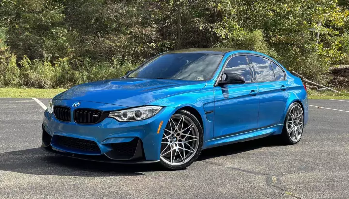 BMW M3 (F80) painted in Long Beach Blue