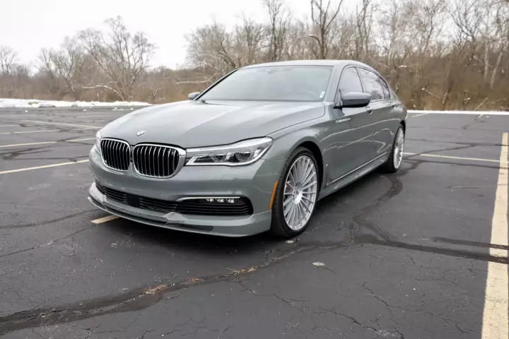Alpina B7 (G12) painted in Grigio Medio