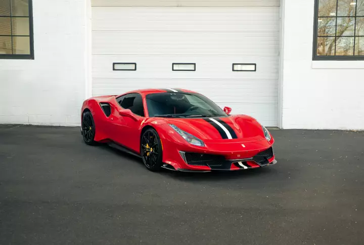 Ferrari 488 Pista painted in Rosso Corsa