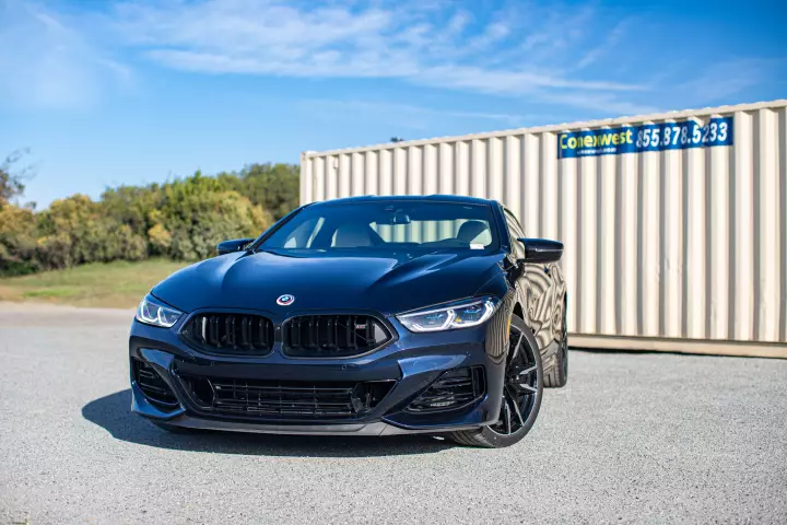 BMW 8 Series (G15) painted in Night Blue