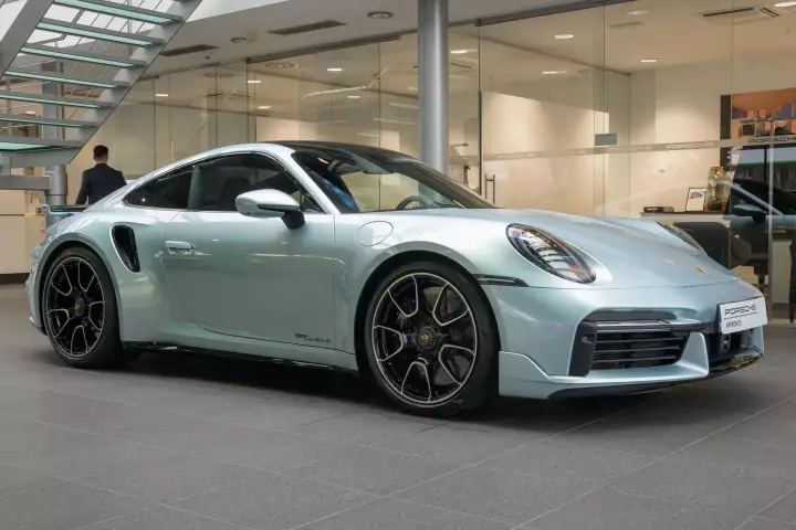Porsche 911 Turbo S (992.1) painted in Azzurro Thetys
