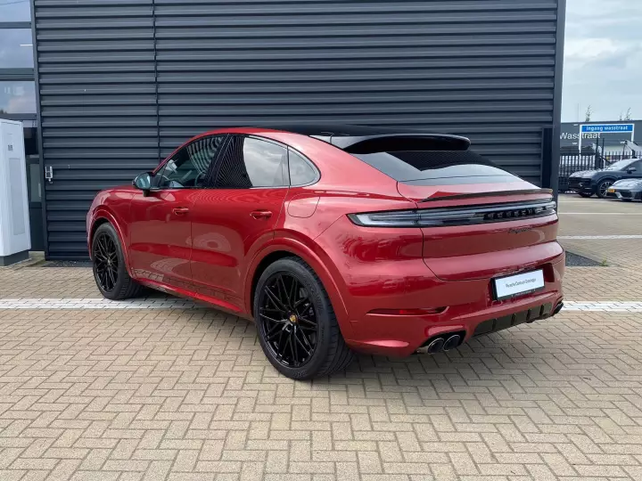 Porsche Cayenne Coupé (E3) painted in Ruby Red Metallic