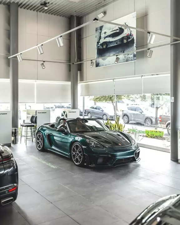 Porsche 718 Spyder RS (982) painted in Jet Green Metallic