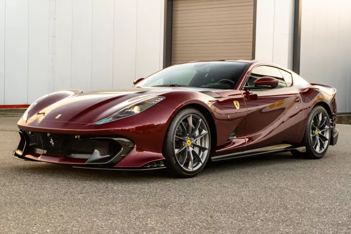 Ferrari 812 Competizione painted in Rubino Micalizzato