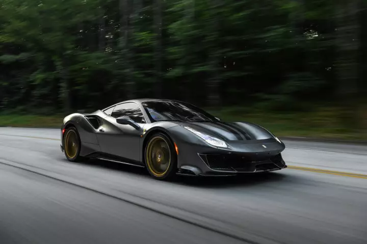 Ferrari 488 Pista painted in Grigio Silverstone Opaco