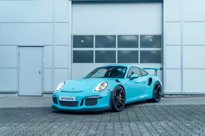 Porsche 911 GT3 RS (991.1) painted in Olympic Blue