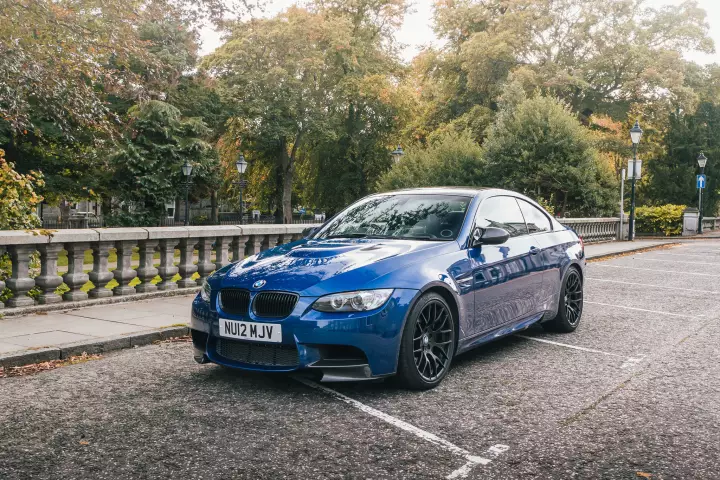 BMW M3 Coupé (E92) painted in Le Mans Blue