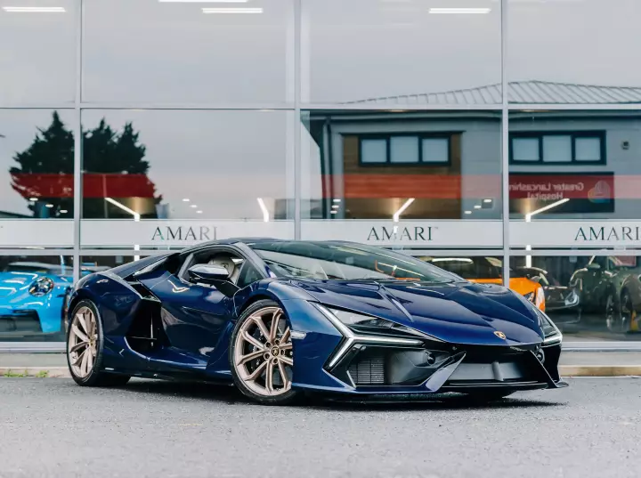 Lamborghini Revuelto painted in Blu Astraeus