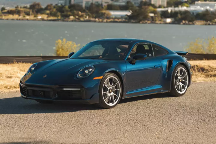 Porsche 911 Turbo S (992.1) painted in Night Blue Metallic