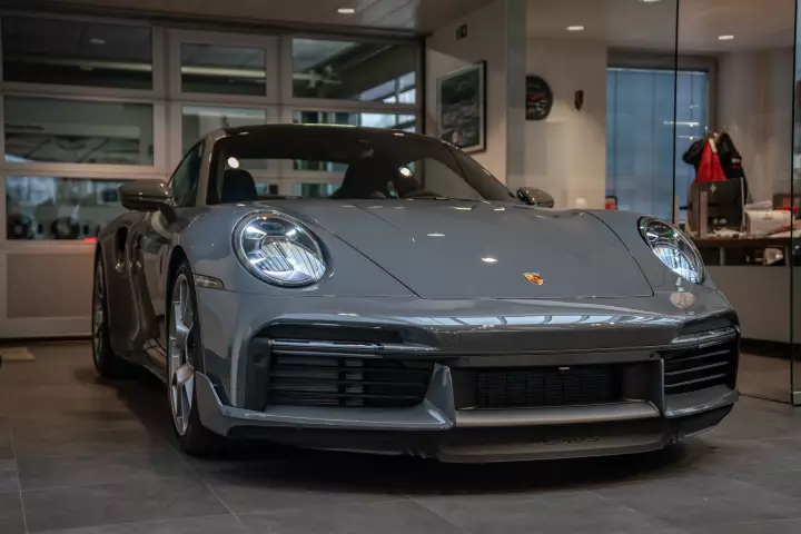 Porsche 911 Turbo S (992.1) painted in Grigio Telesto