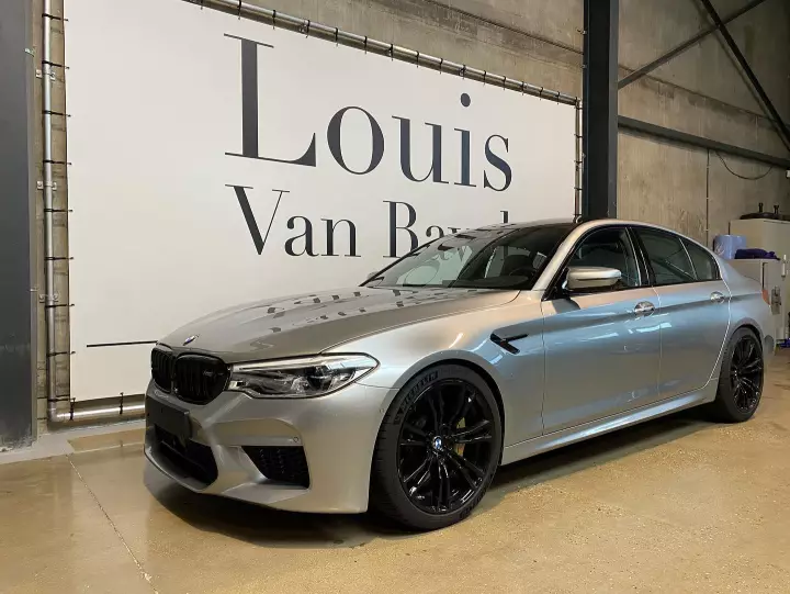 BMW M5 (F90) painted in Pure Metal Silver