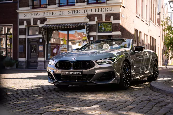 BMW 8 Series Convertible (G14) painted in Stratus Grey