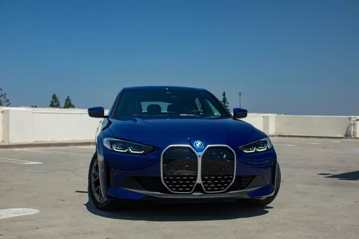 BMW i4 (G26) painted in Interlagos Blue