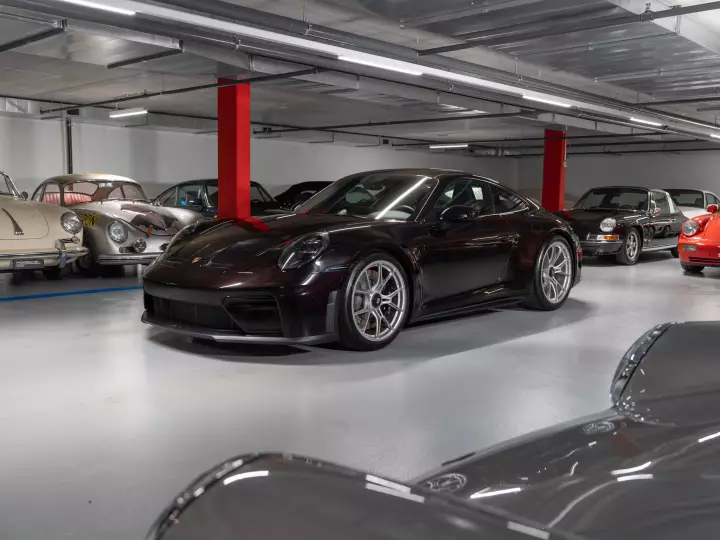 Porsche 911 GT3 Touring (992.2) painted in Superior Red Metallic